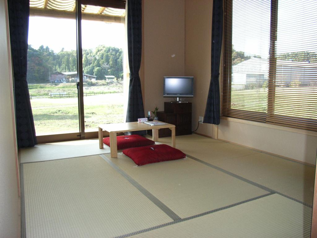 Minshuku Hoshi No Sumika Hotell Shibushi Eksteriør bilde